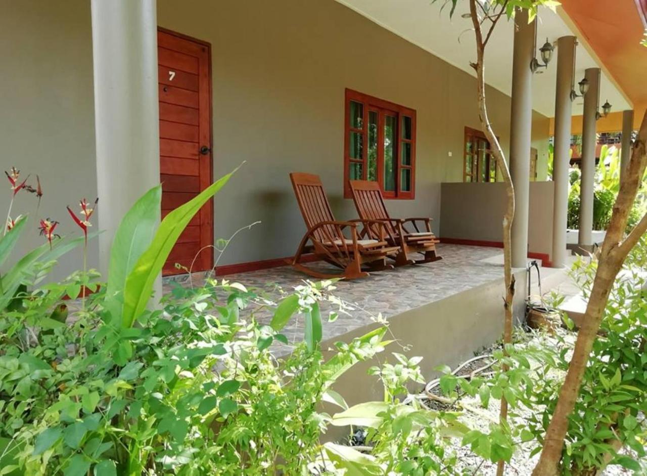 Lanta Wanida Resort Ko Lanta Esterno foto