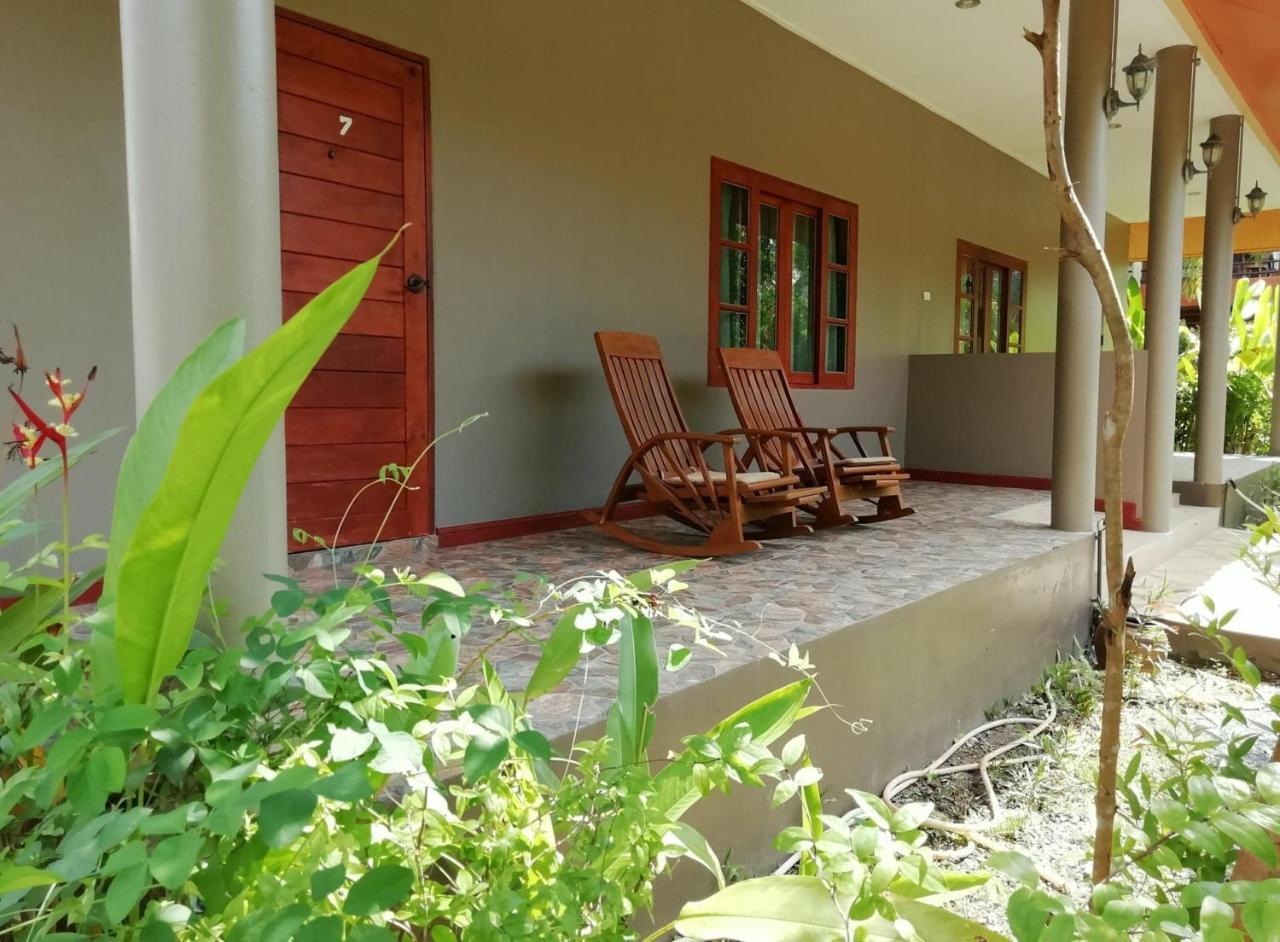 Lanta Wanida Resort Ko Lanta Esterno foto